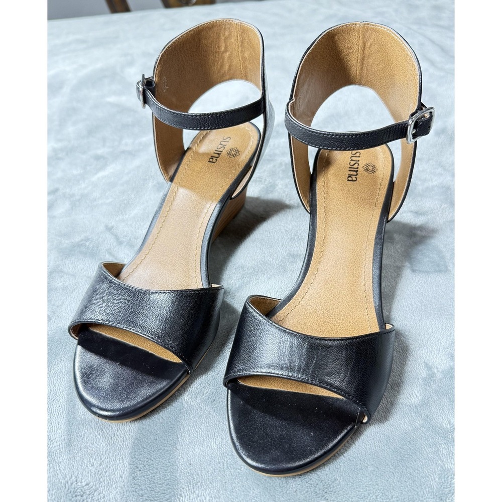 Susina‎ Sandals Womens Size 7M Black Leather Ankle Strap Wedge Heel Shoes